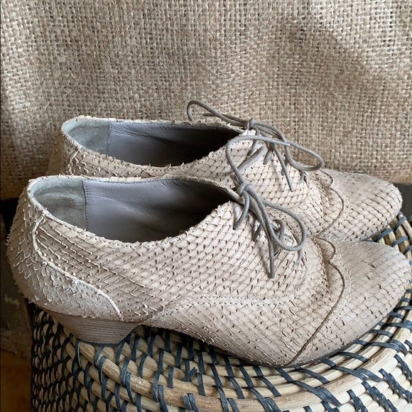 Arnold Churgin Scaled leather Oxford heeled shoes - Picture 5 of 12